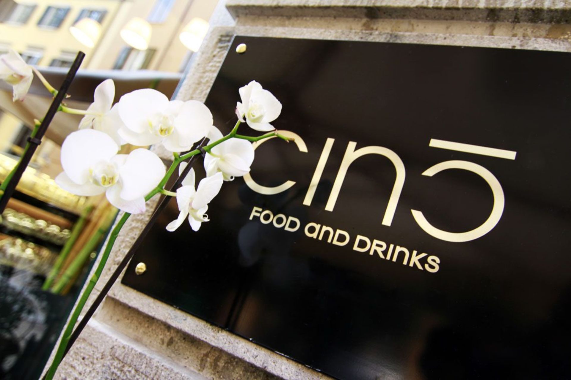 Cinc a Milano